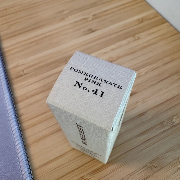 Burberry Lipstick NEW - Picture 3 of 5